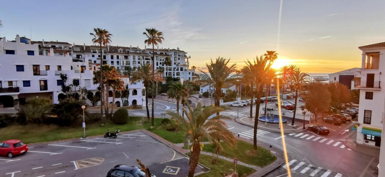Appartamento Puerto De La Duquesa Sea Views Manilva Esterno foto